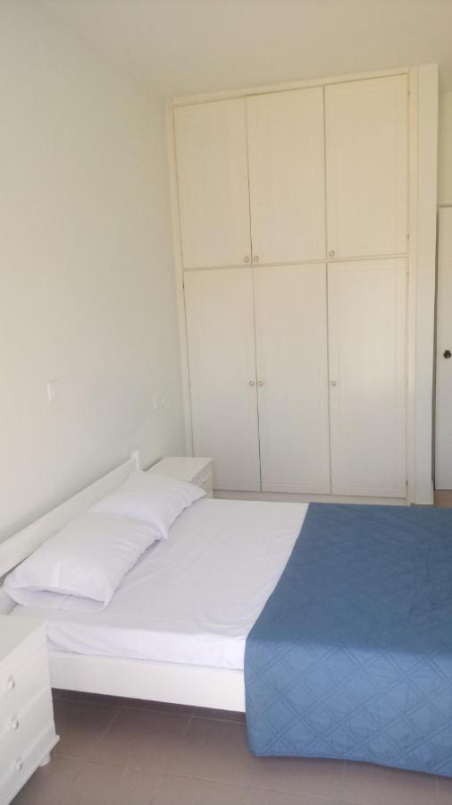 Phoeve Apt-Lovely 1-Br Rental Near The Beach Kalathas Exterior photo
