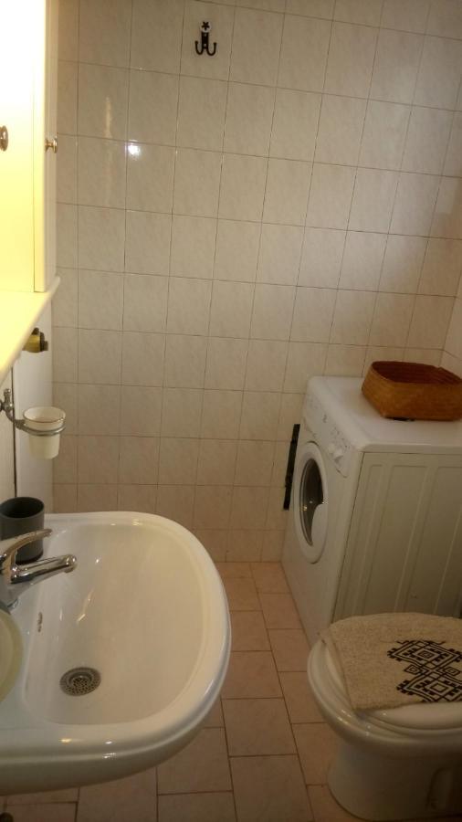 Phoeve Apt-Lovely 1-Br Rental Near The Beach Kalathas Exterior photo