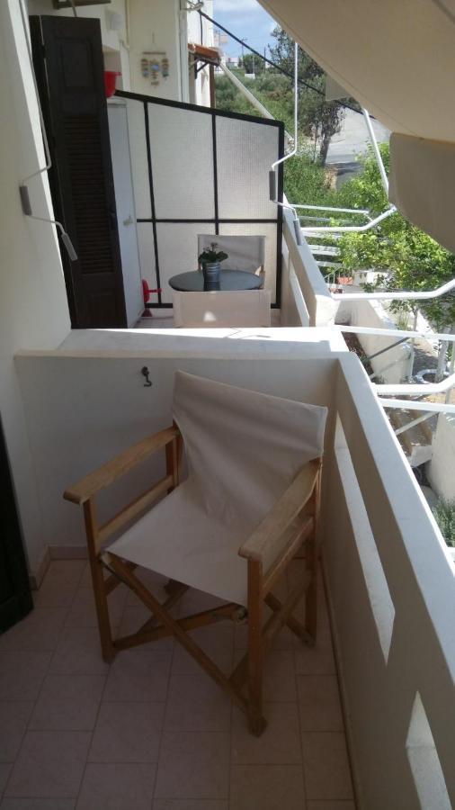 Phoeve Apt-Lovely 1-Br Rental Near The Beach Kalathas Exterior photo